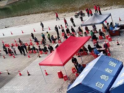 州教科院工会组织全员职工第五轮核酸检测工作