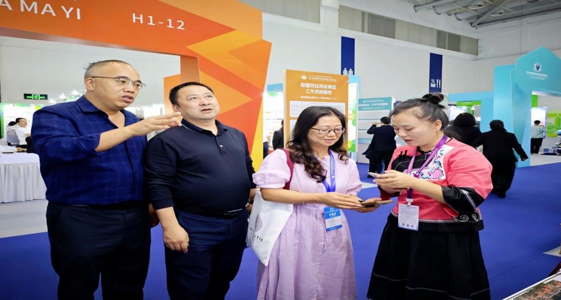 从湘西大山走向全国舞台：花垣县芙蓉学校教育创新成果荣登全国第七届教博会